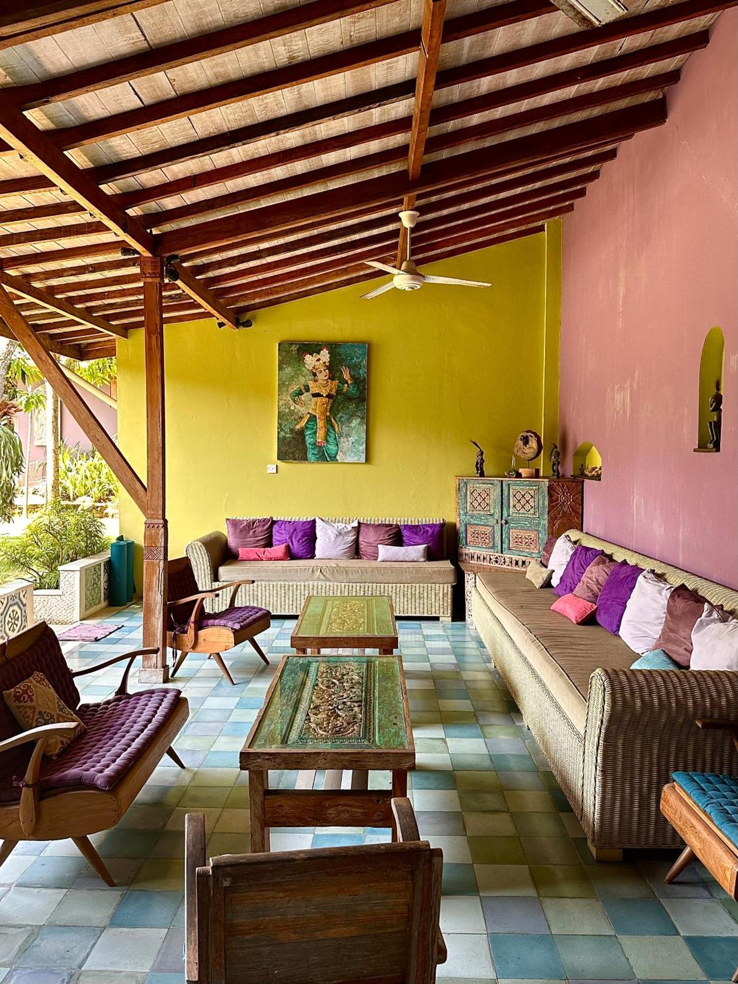 Guesthouse Mooz Canggu Zewnętrze zdjęcie